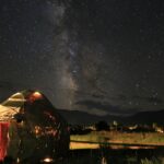 幻の湖イシククル湖でユルタキャンプ！満点の星空を見る